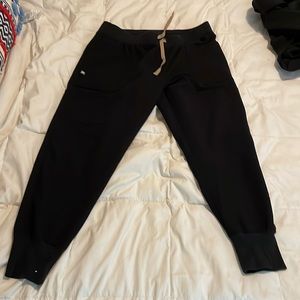 LP figs joggers